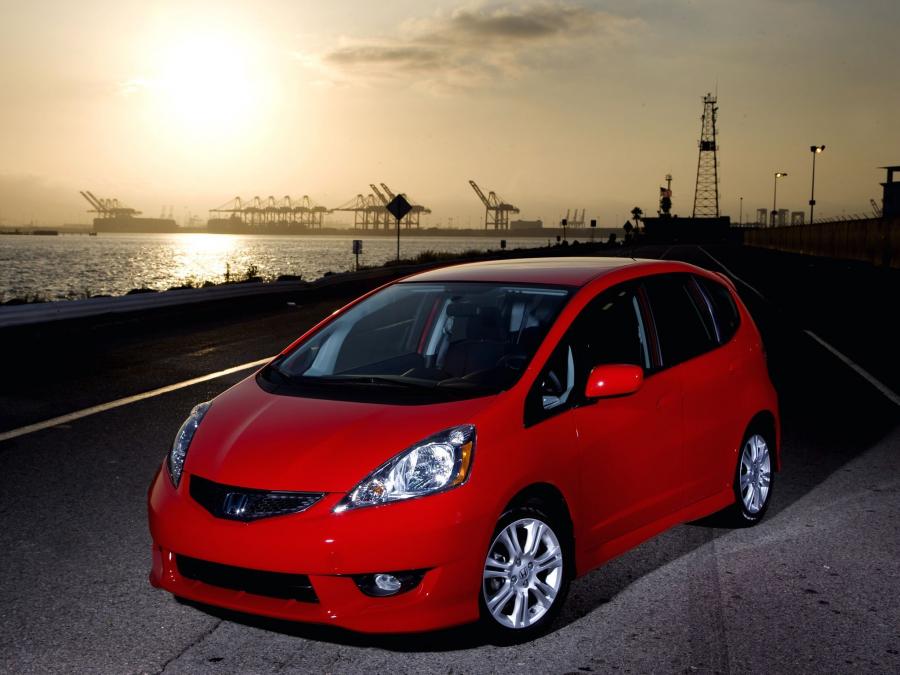  Honda Fit Sport 2008 года  (фото 13 из 32)
